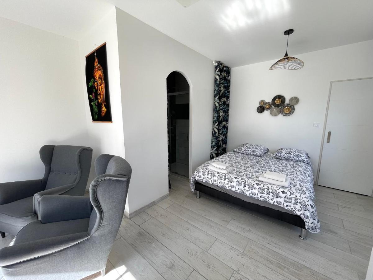 Siam Mahanakhon Appart & Spa Rieux-de-Pelleport Εξωτερικό φωτογραφία