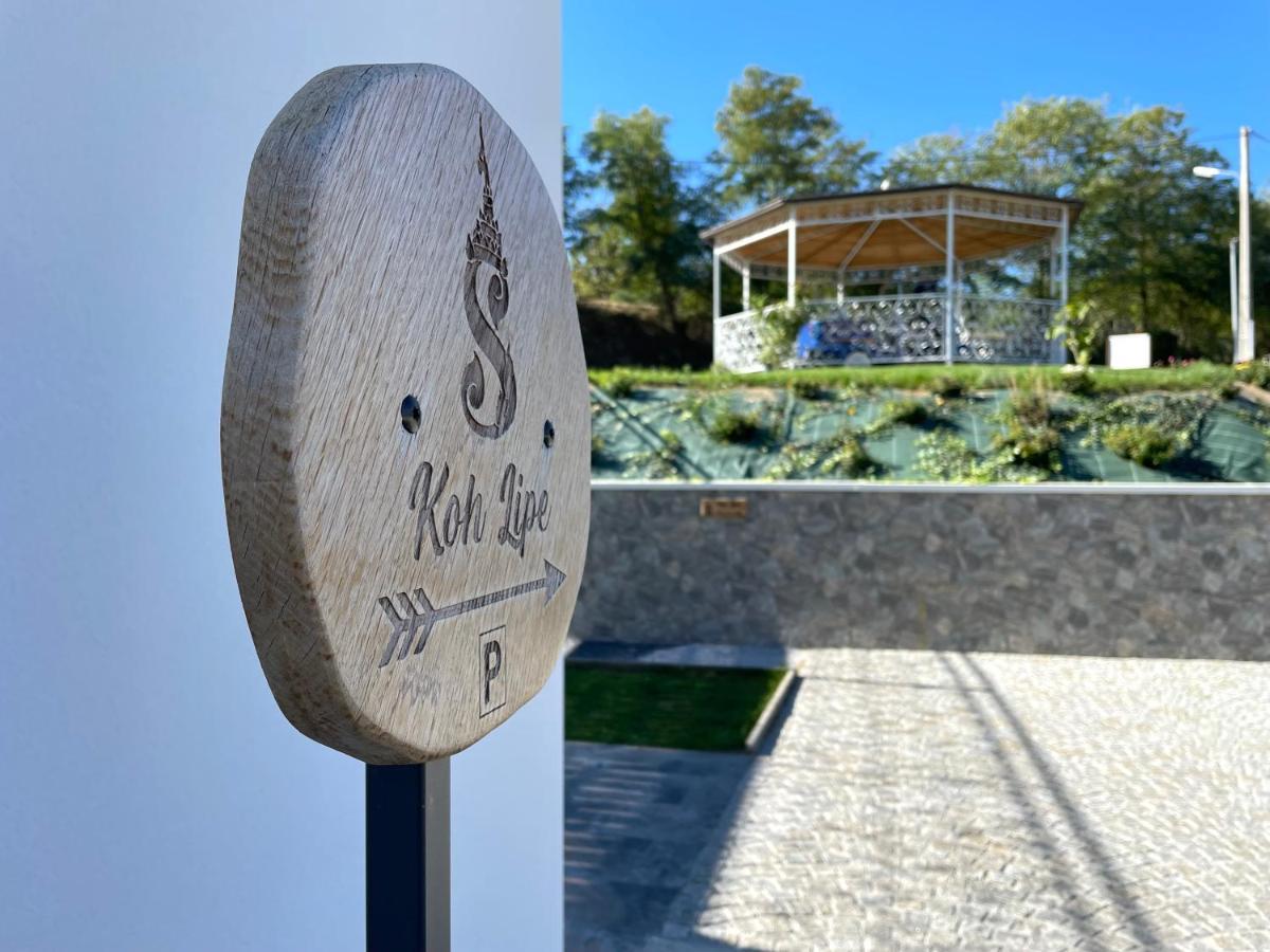 Siam Mahanakhon Appart & Spa Rieux-de-Pelleport Εξωτερικό φωτογραφία